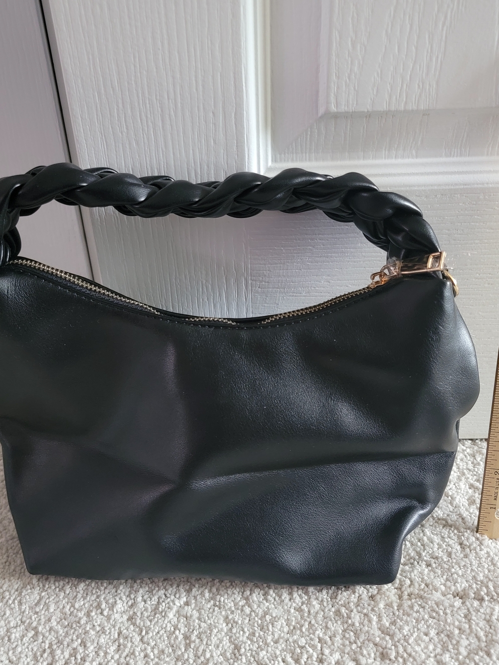Women’s Black Braided-Handle Shoulder Bag